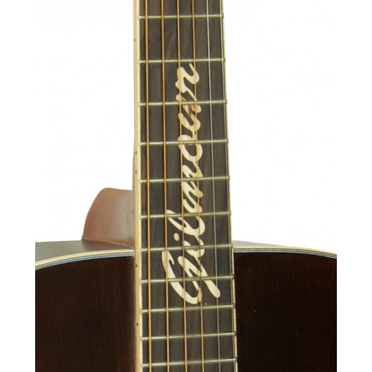 Gilmour ANTIQUE EW48 - polomasivní kytara s širším krkem a elektronikou